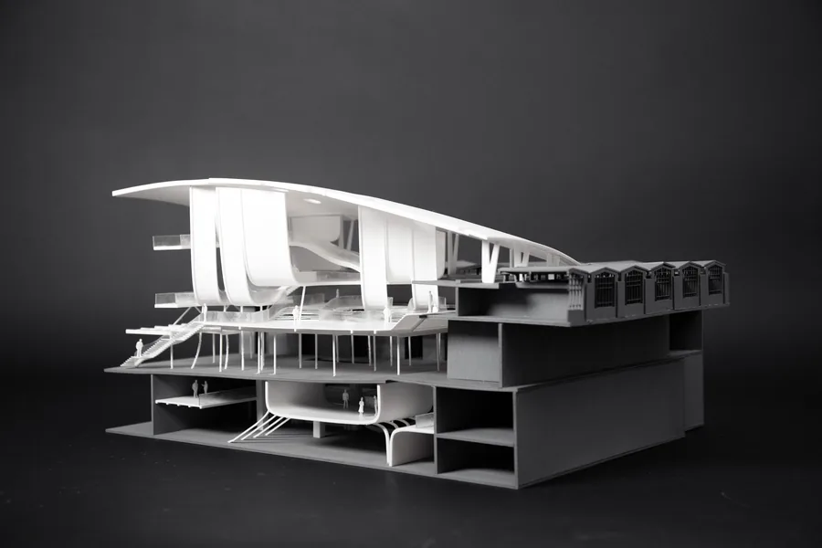 Sectional model (1:100)